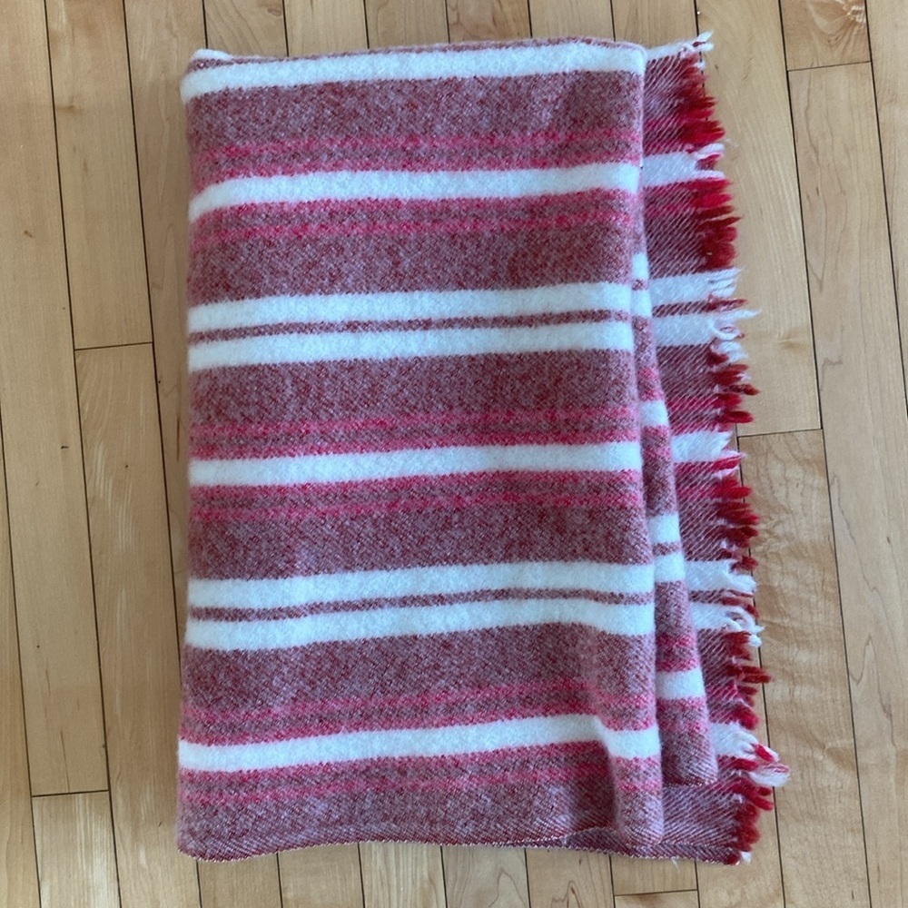 WOOL BLEND Medium Striped Red and White Blanket 39x53